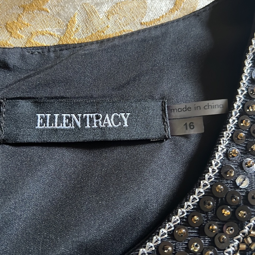 Ellen Tracy - Picture 6 of 7